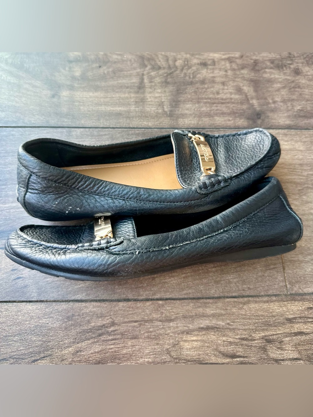 COACH "Olive" Black Pebbled Leather Loafers Flats Gold Chain Hardware Size 9B - Picture 11 of 16